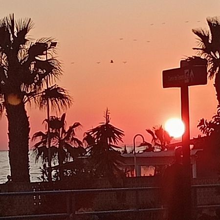 Playa Beach Malaga 3Habts Dobles, Cocina Familiar, Apartamento Completo La Cala Del Moral Luaran gambar