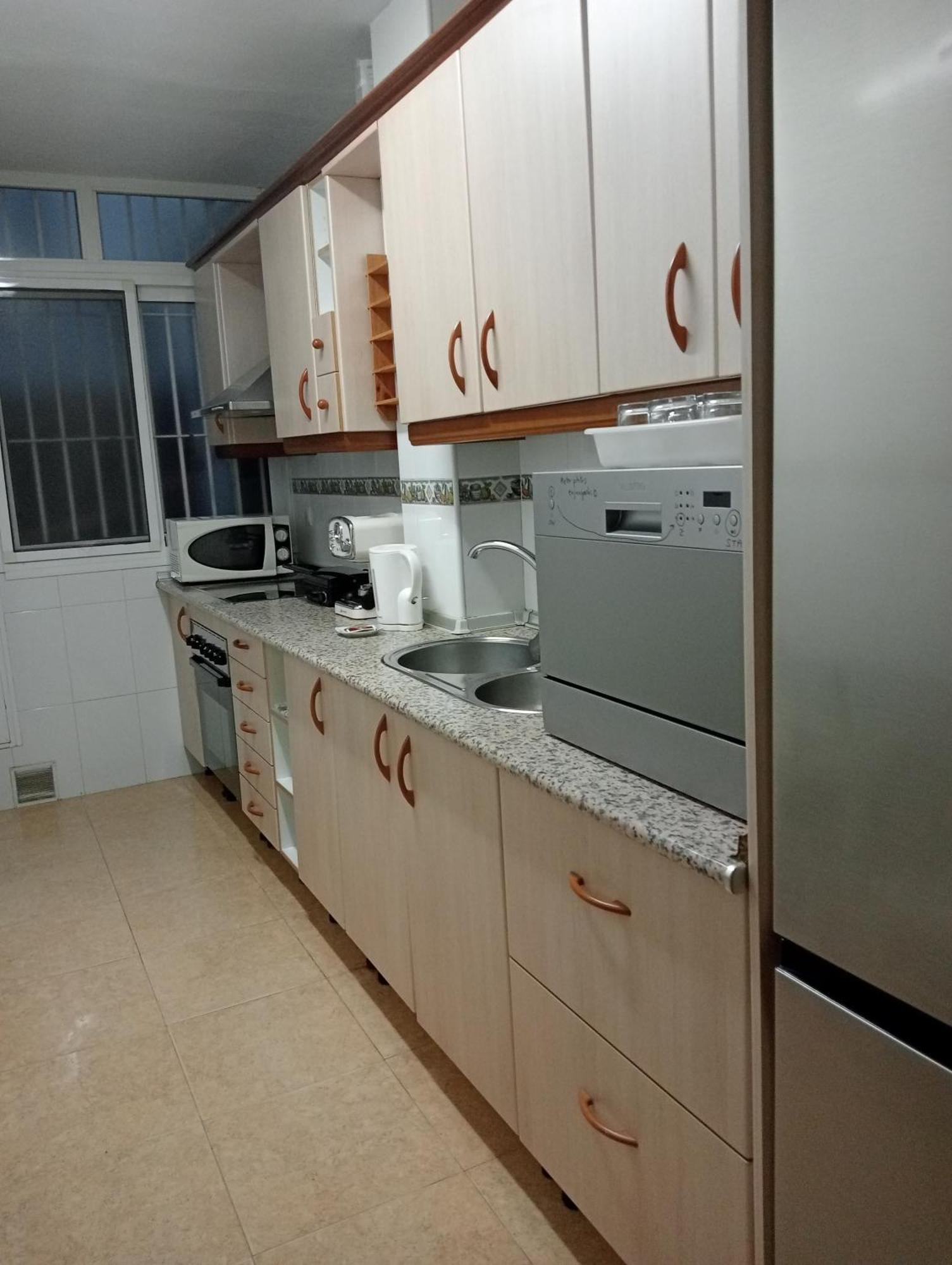 Playa Beach Malaga 3Habts Dobles, Cocina Familiar, Apartamento Completo La Cala Del Moral Luaran gambar